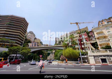 MONACO-VILLE, MONACO - 18. JUNI 2022: Monaco-Ville Av. d'Ostende Stockfoto