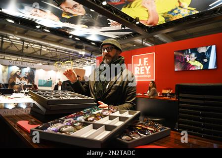 Mailand, . 07. Februar 2023. Milano, Italien MIDO 2023 Fiera Milano Rho der Referenzpunkt der internationalen Berichterstattung über Brillen im Bild:Location Event, eyewear Credit: Independent Photo Agency/Alamy Live News Stockfoto