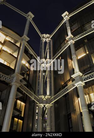 Außenansicht der Gasholder Apartmentblöcke, London, Großbritannien. Stockfoto