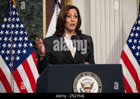 WASHINGTON DC, USA - 31. Januar 2023 - US-Vizepräsident Kamala Harris hält während einer Zeremonie zur Verleihung der Congressional Space Medal of Ho eine Rede Stockfoto