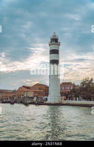 Burano Lighthouse bei Sonnenuntergang in Venedig Italien Stockfoto