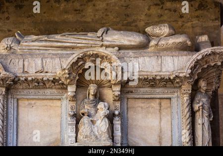 Grab von Cangrande i della Scala, Scaliger-Gräber, eine Gruppe von fünf Grabstätten zur Feier der Scaliger-Familie in Verona, Region Veneto, Italien Stockfoto