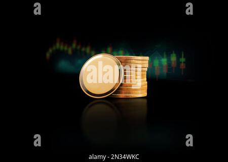 Goldener Münzstapel mit Börsengrafik auf schwarzem Hintergrund, Geschäfts- und Finanzkonzept. Stockfoto