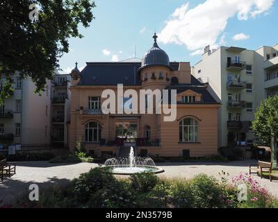 BRÜNN, TSCHECHISCHE REPUBLIK - CA. SEPTEMBER 2022: Villa Loew Bierhaus Stockfoto