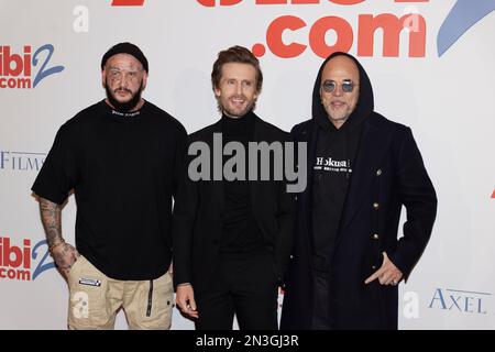 Paris, Frankreich. 6. Februar 2023. Seth Geko, Philippe Lacheau und Pascal Obispo nehmen an der Alibi.com 2. Premiere von Philippe Lacheau im Le Grand Rex Teil. Stockfoto