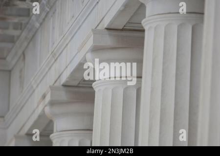 Architektonische Details eines historischen Gebäudes im Zentrum von Lincoln, Nebraska, USA; Lincoln, Nebraska, Vereinigte Staaten von Amerika Stockfoto