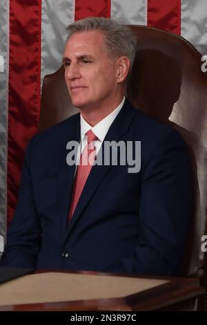 Washington, DC, USA. 7. Februar 2023. 2/7/23 USA Capitol Washington DC. Präsident Joe Biden übergibt der Nation den 2023 State of the Union von der House Chamber of the U. S. Capitol. Der Sprecher des Hauses Kevin McCarthy hört die Rede von BidenÃs. (Kreditbild: © Christy Bowe/ZUMA Press Wire) NUR REDAKTIONELLE VERWENDUNG! Nicht für den kommerziellen GEBRAUCH! Stockfoto