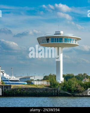 Trendsetter Leben in Lighthouse Zero auf dem Dach von Baakenhoeft, Hamburg, Deutschland Stockfoto