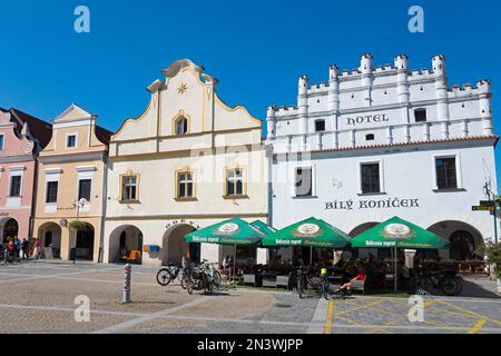 Historische Häuser in Masarykovo namesti, Masaryk Square, Trebon, Wittingau, Jindrichuv Hradec District, Jihocesky kraj, Südböhmen, Tschechien Stockfoto