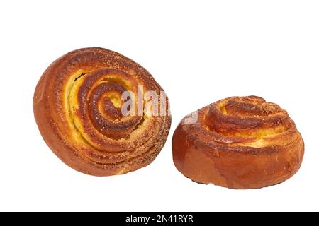 Bild von zwei gesponnenen Brötchen mit Zucker auf weißem Hintergrund Stockfoto