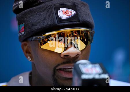 Jerick McKinnon, die Kansas City Chiefs, spricht vor dem Super Bowl LVII im Hyatt Regency Scottsdale Resort and Spa auf der Gainey Ranch in Phoenix, Arizona, mit Medienvertretern. Foto: Dienstag, 7. Februar 2023. Der Super Bowl LVII findet am Sonntag, den 12. Februar 2023 zwischen den Kansas City Chiefs und den Philadelphia Eagles statt. Stockfoto