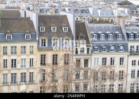 Paris, typische Gebäude im Marais, Luftaufnahme vom Zentrum von Pompidou Stockfoto