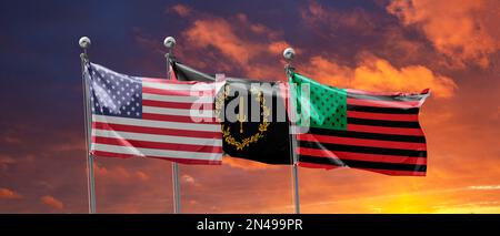 Rote Fahne in eine steife Brise vor einem strahlend blauen Himmel fliegen. Stockfoto