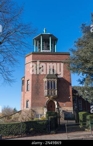 Bournville Carillon hat 48 Glocken und ist eines der größten Musikinstrumente in Großbritannien. Im Auftrag von George Cadbury im Jahr 1906. Stockfoto