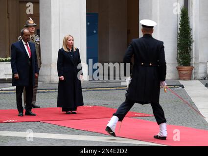 Rom, Italien. 08. Februar 2023. Rom 08/02/2023 Premierminister Giorgia Meloni empfängt den Präsidenten der Bundesrepublik Somalia, Hassan Sheikh Mohamud, im Palazzo Chigi Editorial Use Only Credit: Independent Photo Agency/Alamy Live News Stockfoto