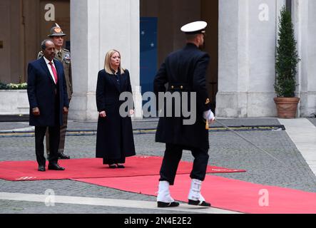 Rom, Italien. 08. Februar 2023. Rom 08/02/2023 Premierminister Giorgia Meloni empfängt den Präsidenten der Bundesrepublik Somalia, Hassan Sheikh Mohamud, im Palazzo Chigi Editorial Use Only Credit: Independent Photo Agency/Alamy Live News Stockfoto