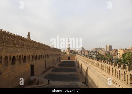 Bögen der Ahmad Ibn Tulun-Moschee in Kairo, Ägypten Stockfoto