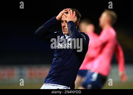 Dundee, Schottland, Großbritannien. 8. Februar 2023; Dens Park, Dundee, Schottland: SPFL Trust Football, Dundee gegen Raith Rovers; Luke McCowan von Dundee reagiert nach einer verpassten Chance Credit: Action Plus Sports Images/Alamy Live News Stockfoto