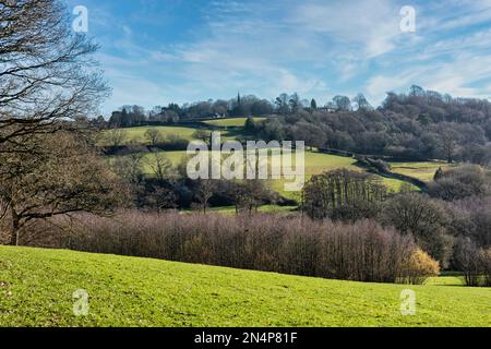 Blick auf den IDE Hill und seine Kirche in der Nähe von Sevenoaks in Kent, England Stockfoto