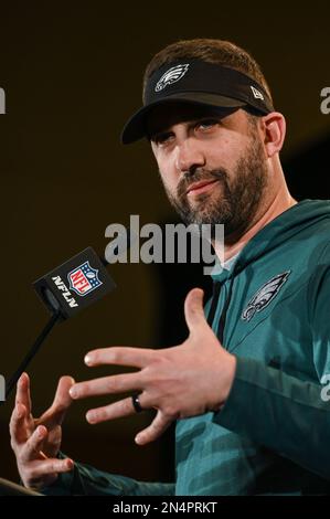 Phoenix, USA. 08. Februar 2023. Nick Sirianni, Cheftrainer der Philadelphia Eagles, spricht am 8. Februar 2023 auf einer Pressekonferenz im Sheraton Grand am Wild Horse Pass in Phoenix, Arizona. Der Super Bowl LVII findet am Sonntag, den 12. Februar 2023 zwischen den Kansas City Chiefs und den Philadelphia Eagles statt. (Foto: Anthony Behar/Sipa USA) Guthaben: SIPA USA/Alamy Live News Stockfoto