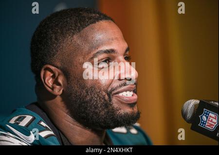 Phoenix, USA. 08. Februar 2023. Philadelphia Eagles Defensive Tackle Javon Hargrave spricht am 8. Februar 2023 auf einer Pressekonferenz im Sheraton Grand am Wild Horse Pass in Phoenix, Arizona. Der Super Bowl LVII findet am Sonntag, den 12. Februar 2023 zwischen den Kansas City Chiefs und den Philadelphia Eagles statt. (Foto: Anthony Behar/Sipa USA) Guthaben: SIPA USA/Alamy Live News Stockfoto
