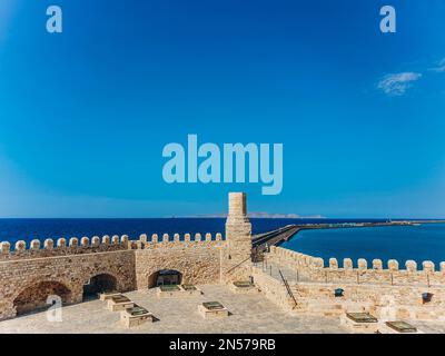 Atemberaubender Blick von der Spitze der Festung Rocca a Marre in Heraklion, Griechenland Stockfoto