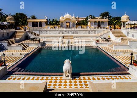 Palace Hotel Nahargarh im Mogul-Stil, Ranthambore, Ranthambore, Rajasthan, Indien Stockfoto