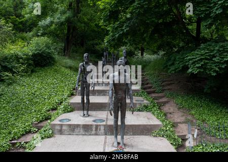 Gedenkdenkmal Opfer des Kommunismus in Prag. An einem wunderschönen sonnigen Sommertag. Stockfoto