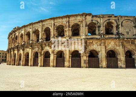 Arena of Nimes, berühmtes Amphitheater des antiken Römischen Reiches in Nimes, Region Occitanie, Südfrankreich Stockfoto