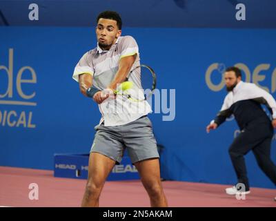 Arthur Fils (FRA) im Kampf gegen Roberto Bautista-Agut (SPA) während des Open Sud de France 2023, ATP 250 Tennis Turnier am 8. Februar 2023 in der Sud de France Arena in Pérols bei Montpellier, Frankreich - Photo Patrick Cannaux / DPPI Stockfoto