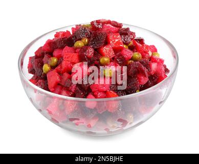 Traditionelle russische Salat-Vinaigrette in Schüssel isoliert auf weiß Stockfoto