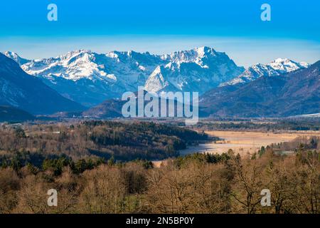 Wettersteingebirge mit Zugspitze und Alpspitze, Deutschland, Bayern Stockfoto