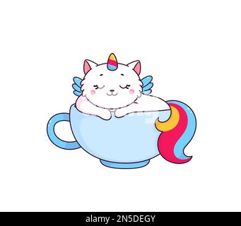 Cartoon niedliche Caticorn-Figur in Teetasse. Weiße Einhornkatze mit entspanntem, lächelndem Gesicht, die in einem Keramikbecher sitzt. Lustiger Märchentraum oder Stock Vektor