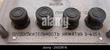 Radioknöpfe ZHR-3M, UdSSR, hergestellt in Russland Stockfoto