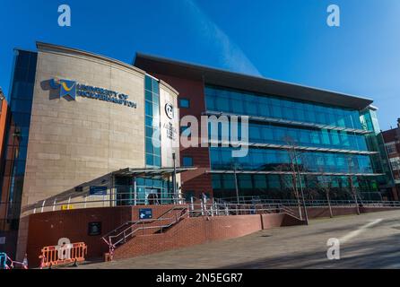 Das Gebäude der University of Wolverhampton Ambika Paul in der Wulfruna Street, Wolverhampton Stockfoto