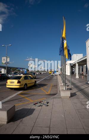 Taxis am internationalen Flughafen athen sparta-artemida eleftherios venizelos athen griechenland Stockfoto