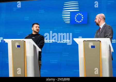 BRÜSSEL - ukrainischer Präsident Wolodimir Zelensky während einer Pressekonferenz auf einem eingefügten EU-Gipfel. Auf dem Treffen werden unter anderem die Unterstützung der Ukraine durch die EU und die wachsenden Migrationsprobleme in Europa erörtert. ANP JONAS ROOSENS niederlande raus - belgien raus Stockfoto