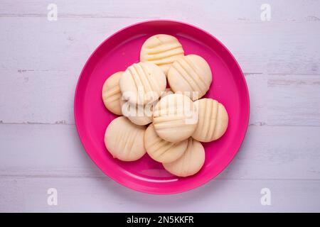 Hausgemachte Kekse aus Kondensmilch und Maisstärke. Stockfoto