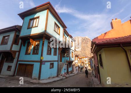 Afyonkarahisar, Türkei, 16. Dezember 2022: Stadtbild von Afyonkarahisar, Burg Afyon on on the Rock, Stockfoto