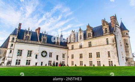 Amboise, Frankreich - Dez. 30 2022: Prächtiges Schloss Amboise im französischen Loiretal Stockfoto