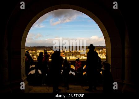 Chenonceau, Frankreich - Dez. 30 2022: Bogen mit Blick auf die Loire im Schloss Amboise Stockfoto