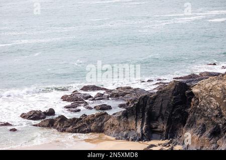 Blick vom Polurrian Hotel auf die Lizard in Cornwall Stockfoto