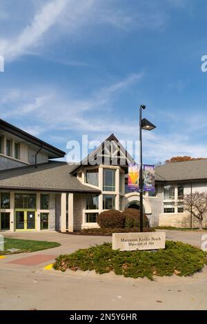 MANHATTEN, KS, USA - 3. NOVEMBER 2022: Auf dem Campus der Kansas State University. Stockfoto