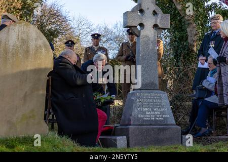 Eine Gedenkfeier auf dem Kirchenfriedhof Rostherne für den SAS-Soldaten Major Paul Wright RE, der im Dhofar-Krieg am 6 1973. Februar im Einsatz getötet wurde Stockfoto