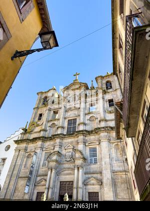 Igreja dos Grilos (Convento dos Grilos) ist eine im Jahre 1577 von Jesuiten in Porto, Portugal, erbaute maneristische Barockkirche. Diese Kirche ist jetzt das Museum von Sa Stockfoto