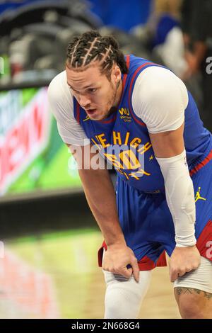 Orlando, Florida, USA, 9. Februar 2023, Denver Nuggets führt Aaron Gordon #50 in der ersten Hälfte am Amway Center. (Foto: Marty Jean-Louis) Stockfoto