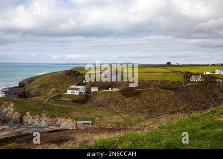 Blick vom Polurrion auf das Lizard Hotel in Helston, Cornwall Stockfoto