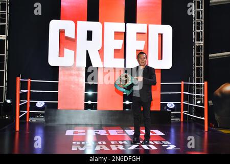 Mexiko-Stadt, Mexiko. 9. Februar 2023. Ehemaliger Boxer Julio Cesar Chavez besucht Creed III Red Carpet Film Premier auf der Cinepolis Plaza Universidad. Am 9. Februar 2023 in Mexico City, Mexiko. (Kreditbild: © Carlos Tischler/Eyepix via ZUMA Press Wire) NUR REDAKTIONELLE VERWENDUNG! Nicht für den kommerziellen GEBRAUCH! Stockfoto