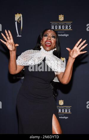 Sheryl Lee Ralph läuft auf dem roten Teppich bei den NFL Honors in der Symphony Hall im Phoenix Convention Center in Phoenix, Arizona. Foto: Donnerstag, 9. Februar 2023. Der Super Bowl LVII findet am Sonntag, den 12. Februar 2023 zwischen den Kansas City Chiefs und den Philadelphia Eagles statt. Stockfoto