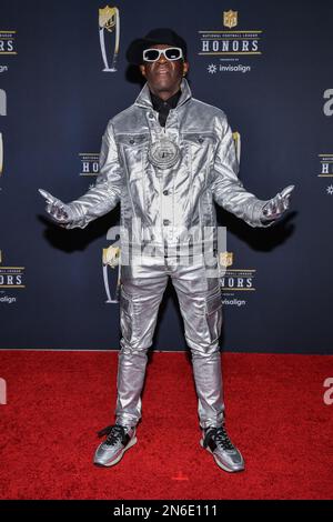 Flavor Flav auf dem roten Teppich bei den NFL Honors in der Symphony Hall im Phoenix Convention Center in Phoenix, Arizona. Foto: Donnerstag, 9. Februar 2023. Der Super Bowl LVII findet am Sonntag, den 12. Februar 2023 zwischen den Kansas City Chiefs und den Philadelphia Eagles statt. Stockfoto